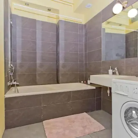 Апартаменты Urbannestgroup - Solec 20a *