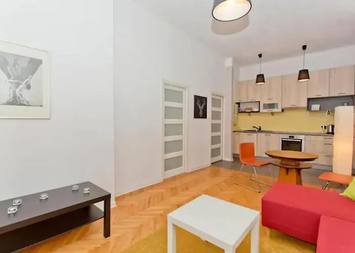 Urbannestgroup - Solec 20a Apartman Varsó