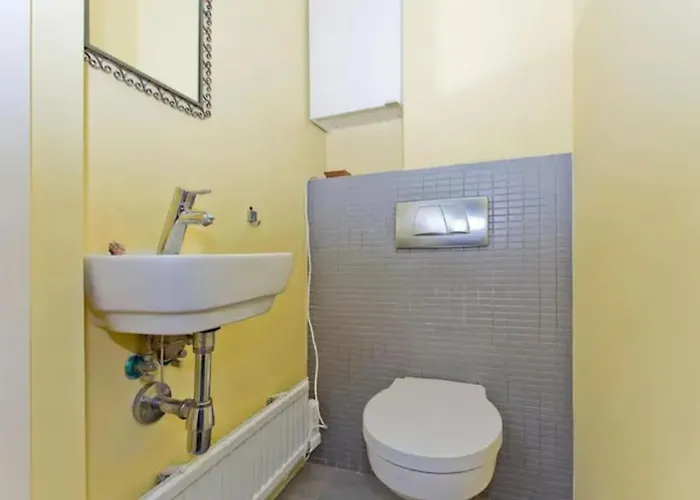 Urbannestgroup - Solec 20a